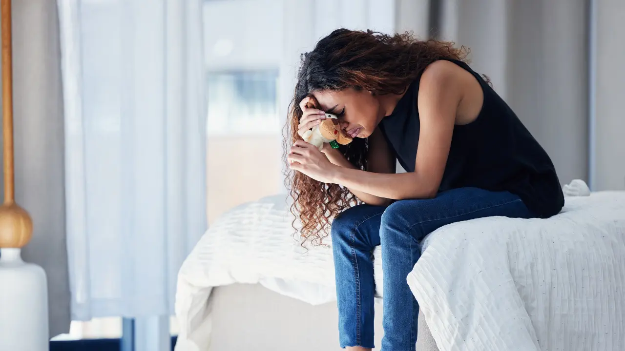 Signs of Emotional Trauma in Adults and Its Impacts