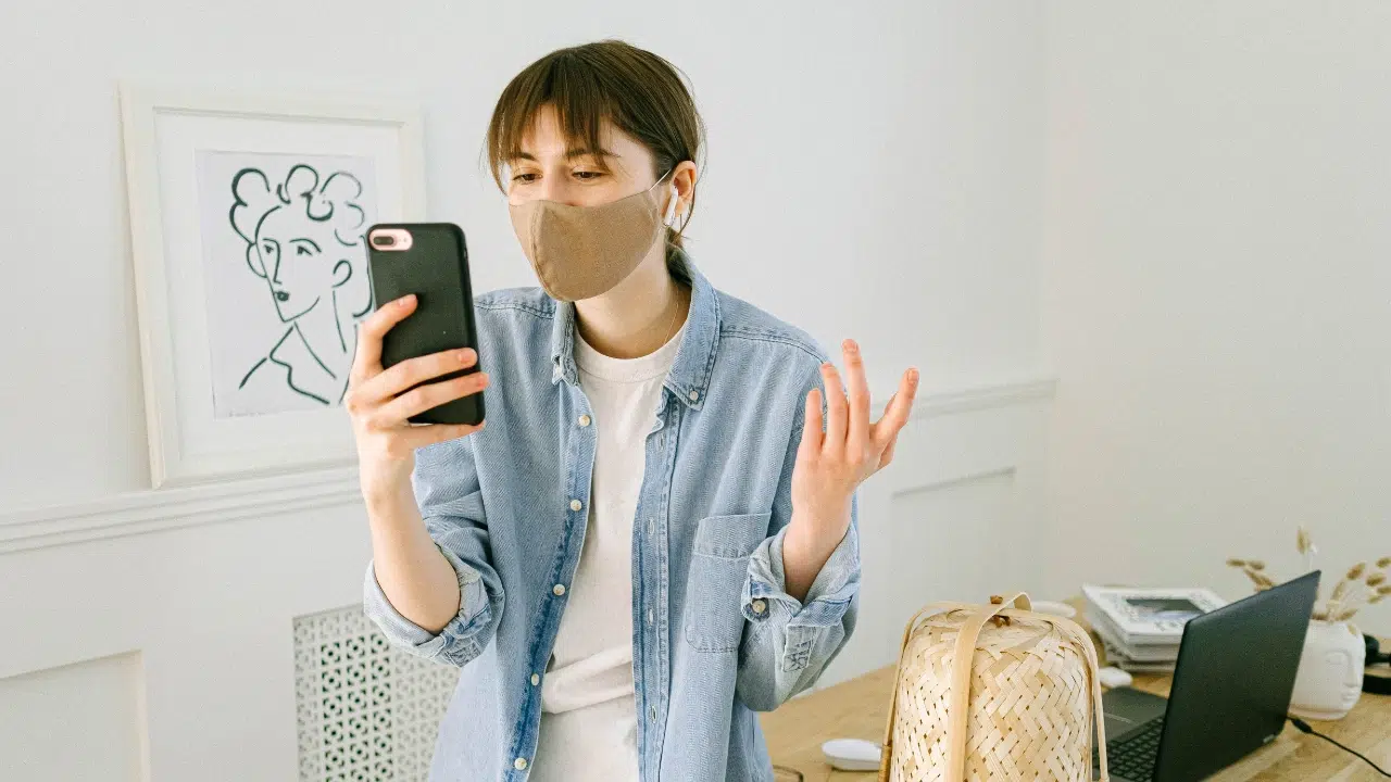 What Are the Fight-or-Flight Response Examples and Their Symptoms